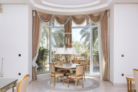 Vilă de închiriat în Palm Jumeirah, Dubai, EAU 5 dormitoare, 631 mp.  №655402 - poză 4