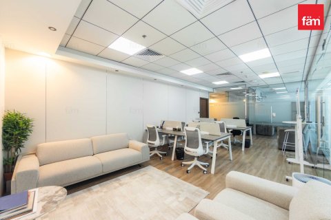 Kontor til leie i Business Bay, Dubai, Emiratene 104.7 kvm Nr. 700093 - Foto 2