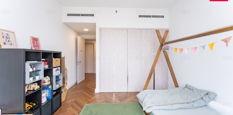 Al Furjan, Dubai, UAE의 아파트 침실 3개, 244제곱미터 번호 700095