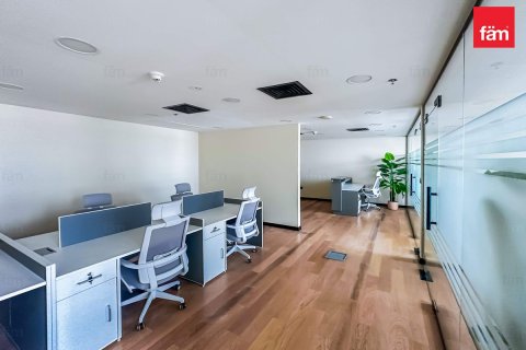 Office til leje i Dubai, UAE 104.5 kvm № 641705 - foto 1
