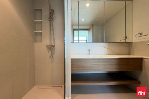 Apartment til salg i Dubai, UAE 3 soveværelser, 154.1 kvm № 711351 - foto 25