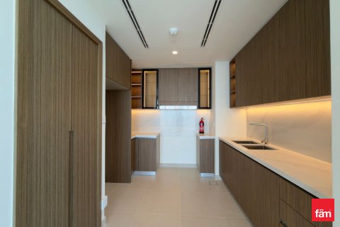 Apartment til salg i Dubai, UAE 3 soveværelser, 154.1 kvm № 711351 - foto 18