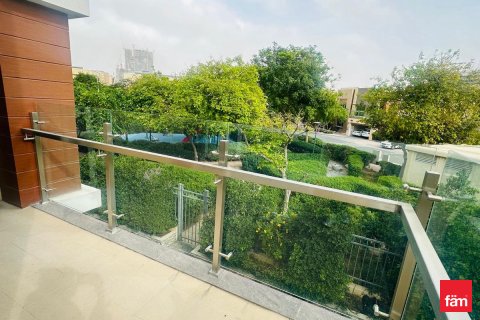 Villa in Al Barsha, Dubai, VAE: 4 Schlafzimmer, 376.3 m2 Nr. 699856