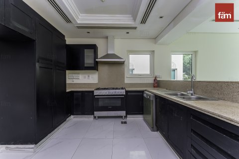 Villa in affitto a Al Furjan, Dubai, EAU 4 camere da letto, 600 mq. № 630297 - foto 10
