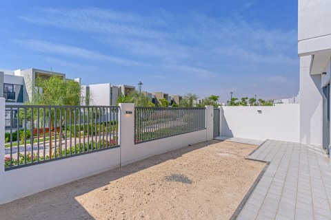 ویلا برای فروش در Dubai Land، Dubai، امارات متحده عربی 4 خوابه ، 249 متر مربع ، شماره 718588 - تصویر 11