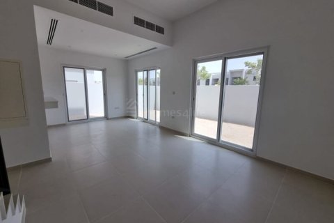 ویلا برای اجاره در Dubai Land، Dubai، امارات متحده عربی 4 خوابه ، 230 متر مربع ، شماره 718589 - تصویر 12