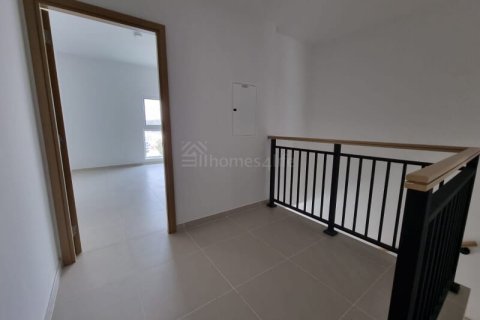 Вилла Dubai Land, Дубай, БАӘ-да 4 жатын бөлмелер, 230 м² № 718589 - фото 8