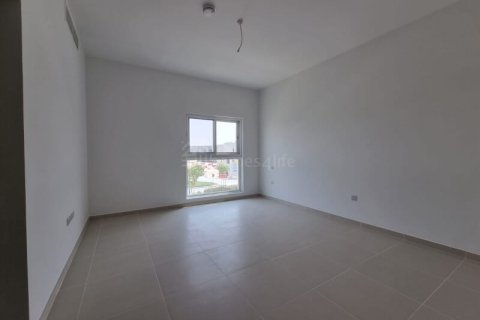Вилла Dubai Land, Дубай, БАӘ-да 4 жатын бөлмелер, 230 м² № 718589 - фото 6