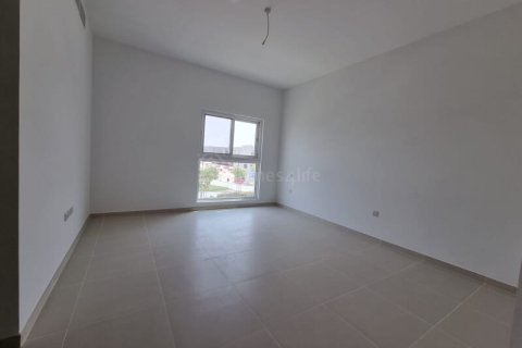 Вилла Dubai Land, Дубай, БАӘ-да 4 жатын бөлмелер, 230 м² № 718589 - фото 3