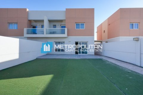 Townhouse in Al Samha, Abu Dhabi, UAE 3 bedrooms, 157 sq.m. № 651942 - photo 3