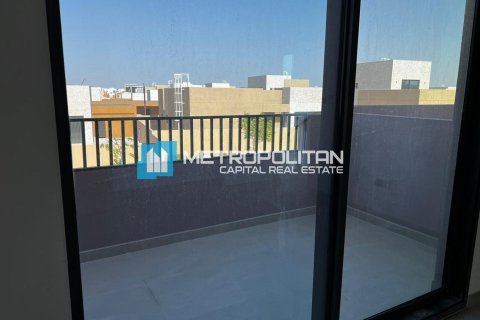 Vila v Ghantoot, Abu Dhabi, SAE 3 spálne, 422.5 m2 č. 651940 - Fotografia 4