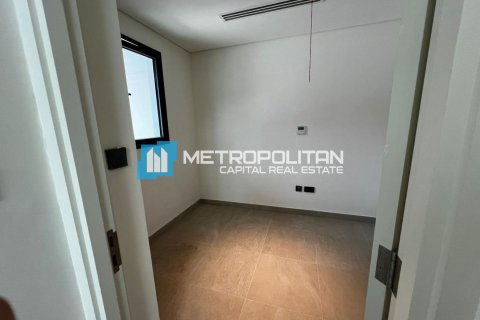 Vila v Ghantoot, Abu Dhabi, SAE 3 spálne, 422.5 m2 č. 651940 - Fotografia 14