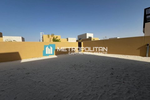 Vila v Ghantoot, Abu Dhabi, SAE 3 spálne, 422.5 m2 č. 651940 - Fotografia 27