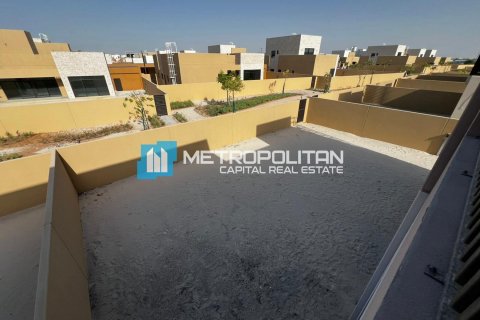 Vila v Ghantoot, Abu Dhabi, SAE 3 spálne, 422.5 m2 č. 651940 - Fotografia 26