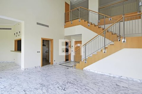 Apartament në Palm Jumeirah, Dubai, Emiratet e Bashkuara Arabe 4 dhoma gjumi, 449 m2. № 643536 - Foto 1