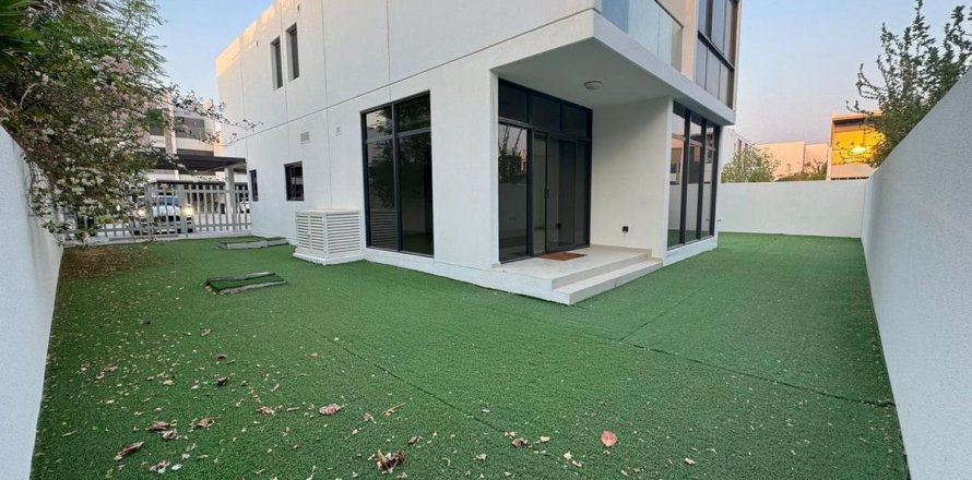 Huvila Dubai, Arabiemiraatit 6 makuuhuonetta, 393.3 m2 № 689477