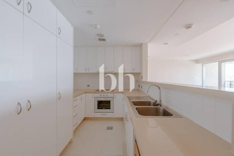 Müüa korter asukohaga Al Raha Beach, Abu Dhabi, AÜE: 2 magamistoaga, 145 m² Nr 642538 - pilt 7