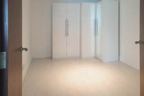 Lägenhet till försäljning i Dubai Marina, Dubai, UAE 2 sovrum, 140.38 kvm Nr. 749281 - fotografi 14