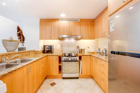Lägenhet till försäljning i Dubai Marina, Dubai, UAE 2 sovrum, 140.38 kvm Nr. 749281 - fotografi 4