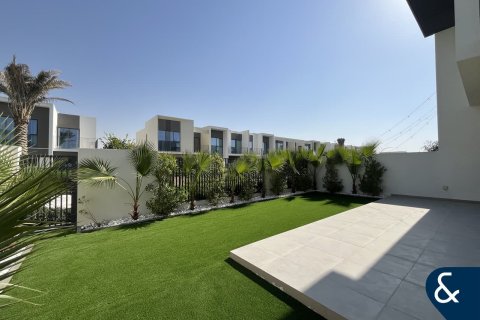 Зняти в оренду таунхаус в The Valley, Дубай, ОАЕ 4 спальні, 260м2, № 698086 - фото 15