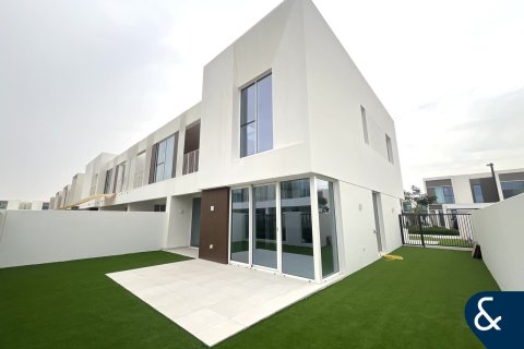 Снять в аренду таунхаус в The Valley, Дубай, ОАЭ 4 спальни, 208м2, № 698085 - фото 1