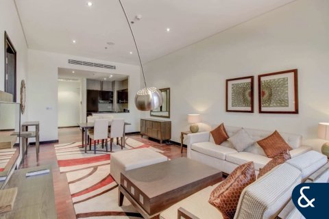 Apartmen di Palm Jumeirah, Dubai, UAE 1 bilik tidur, 145 meter persegi № 698175 - foto 3