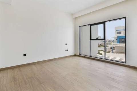 Városi lakóépület itt: Damac Lagoons, Dubai, EAE, 4 hálószoba, 212 m², azonosító: 719118 - fénykép 12