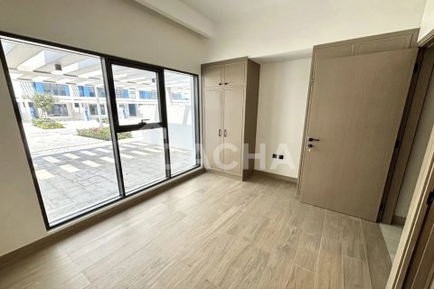 Városi lakóépület itt: Damac Lagoons, Dubai, EAE, 4 hálószoba, 212 m², azonosító: 719118 - fénykép 3