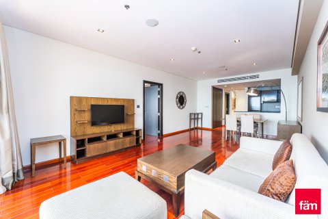 Palm Jumeirah, Dubai, UAE의 판매용 아파트 침실 1개, 107.6제곱미터 번호 751468 - 사진 5