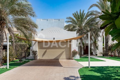 Jumeirah Islands, Dubai, UAE의 판매용 빌라 침실 4개, 506제곱미터 번호 766084 - 사진 27