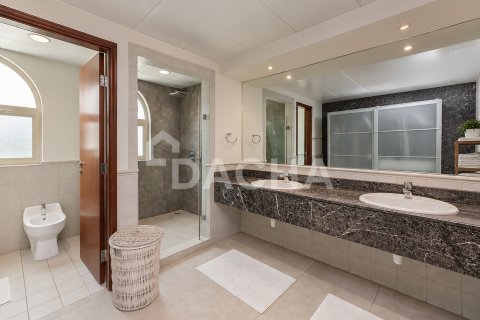 Jumeirah Islands, Dubai, UAE의 판매용 빌라 침실 4개, 506제곱미터 번호 766084 - 사진 22