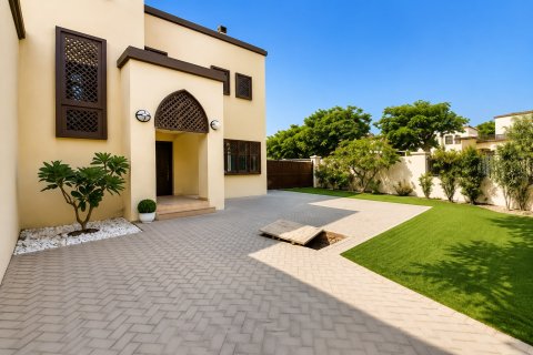 Vilë në Jumeirah Park, Dubai, Emiratet e Bashkuara Arabe 3 dhoma gjumi, 284.56 m2. № 749602 - Foto 20