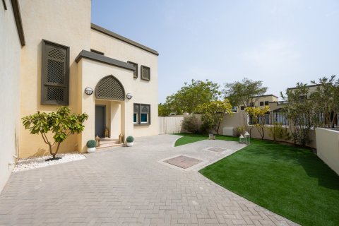 Vilë në Jumeirah Park, Dubai, Emiratet e Bashkuara Arabe 3 dhoma gjumi, 284.56 m2. № 749602 - Foto 21
