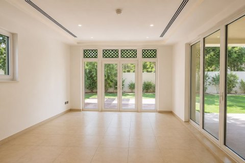 Vilë në Jumeirah Park, Dubai, Emiratet e Bashkuara Arabe 3 dhoma gjumi, 284.56 m2. № 749602 - Foto 9