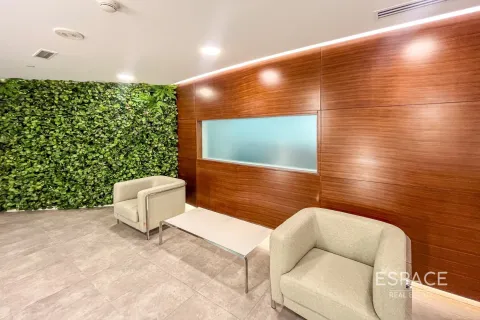 Birojs Jumeirah Lake Towers, Dubaijā, AAE 298 m2 Nr. 650258 - attēls 2