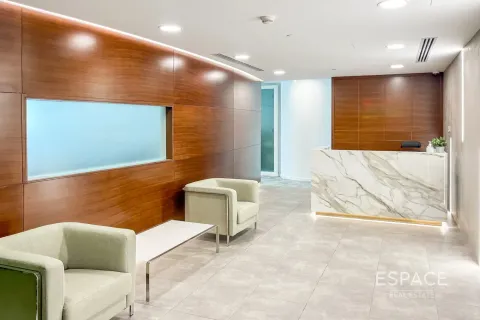 Birojs Jumeirah Lake Towers, Dubaijā, AAE 298 m2 Nr. 650258 - attēls 1