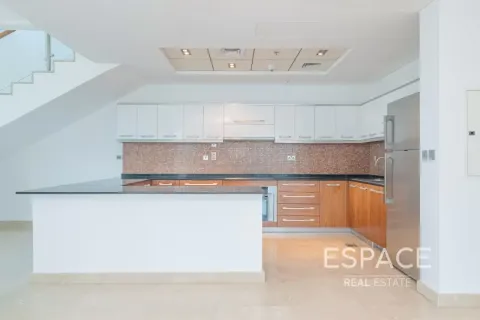 Apartament do wynajęcia w Dubai Marina, Dubai, ZEA 5 sypialnie, 351 mkw., nr 650257 - zdjęcie 5