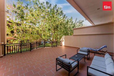 Lägenhet till försäljning i Palm Jumeirah, Dubai, UAE 1 sovrum, 145 kvm Nr. 685971 - fotografi 24