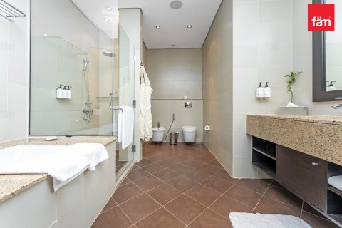 Lägenhet till försäljning i Palm Jumeirah, Dubai, UAE 1 sovrum, 145 kvm Nr. 685971 - fotografi 18