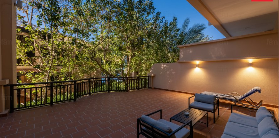 Lägenhet i Palm Jumeirah, Dubai, UAE 1 sovrum, 145 kvm Nr. 685971