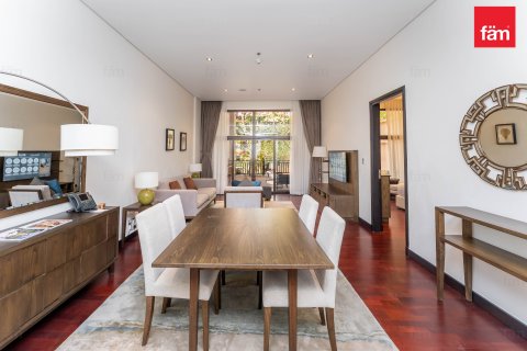 Lägenhet till försäljning i Palm Jumeirah, Dubai, UAE 1 sovrum, 145 kvm Nr. 685971 - fotografi 4