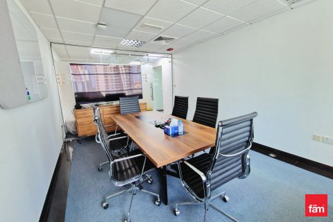 Dubai, संयुक्त अरब अमीरात में कार्यालय, 114.7 वर्ग मीटर, संख्या 685975 - फ़ोटो 8