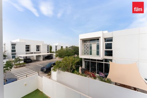 Townhouse in Dubai, UAE 3 bedrooms, 281.1 sq.m. № 685972 - photo 21