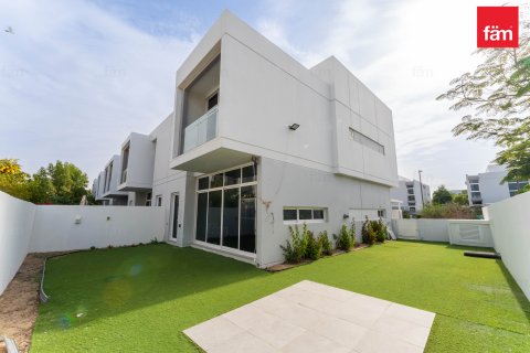 Townhouse in Dubai, UAE 3 bedrooms, 281.1 sq.m. № 685972 - photo 2