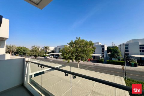 Kamienica na sprzedaż w Dubai, ZEA 3 sypialnie, 281.1 mkw., nr 685972 - zdjęcie 3