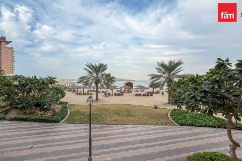 Apartman u Palm Jumeirah, Dubai, UAE 2 spavaćih soba, 147.3 m2 Br. 685973 - fotografija 17