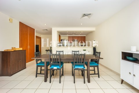 Byt v Greens, Dubai, SAE 2 ložnice, 104.67009398 m² Č.: 763416 - fotografie 12