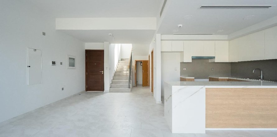 Városi lakóépület itt: Dubai Land, EAE, 4 hálószoba, 261.65 m², azonosító: 748246