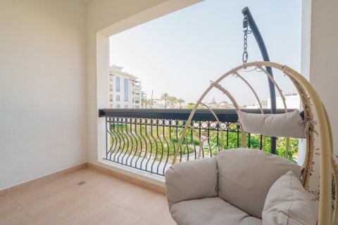Apartment til salg i Yas Island, Abu Dhabi, UAE 2 soveværelser, 136.75 kvm № 748223 - foto 13