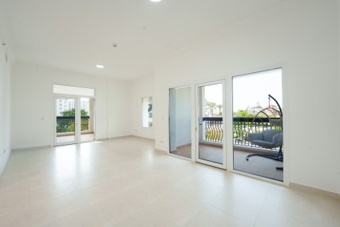 Apartment til salg i Yas Island, Abu Dhabi, UAE 2 soveværelser, 136.75 kvm № 748223 - foto 2